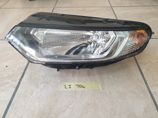 Ford Ecosport ii Left Headlight