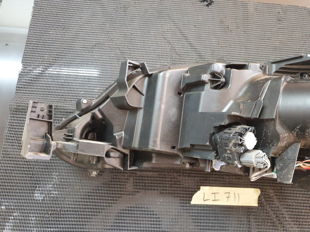 Mitsubishi Eclipse Cross Right Headlight