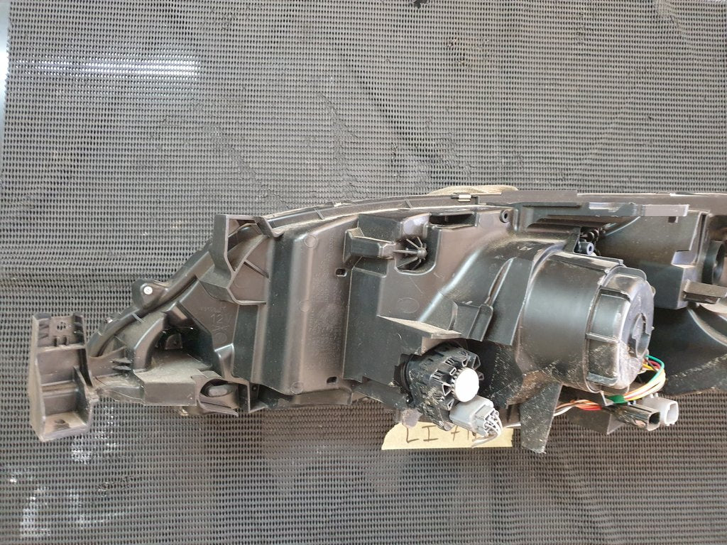 Mitsubishi Eclipse Cross Right Headlight