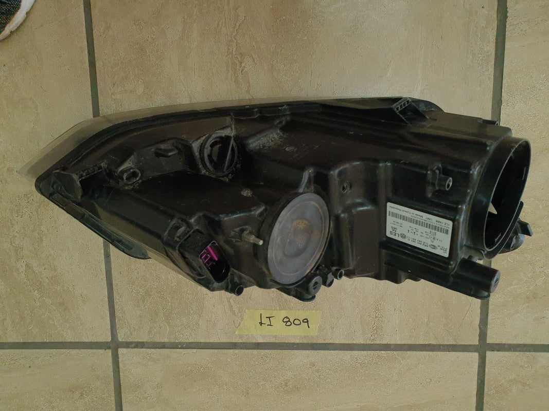 Volkswagen Polo Left Headlight