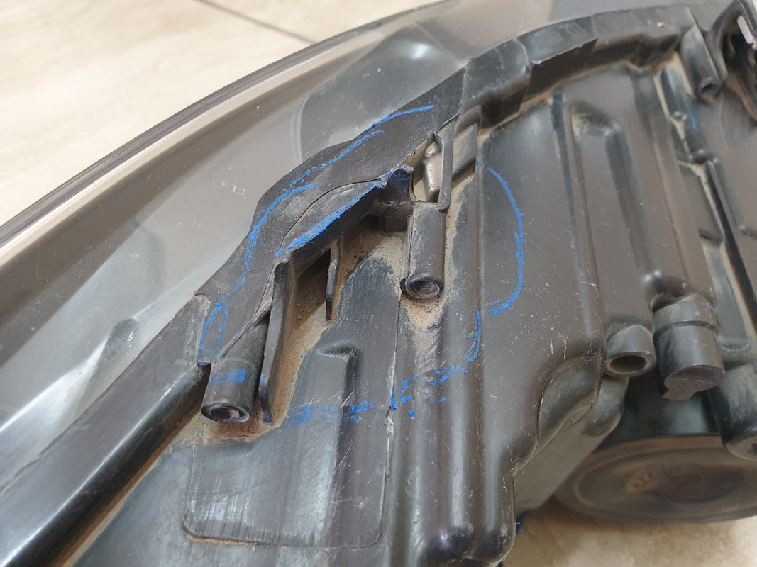 Volkswagen Polo Left Headlight