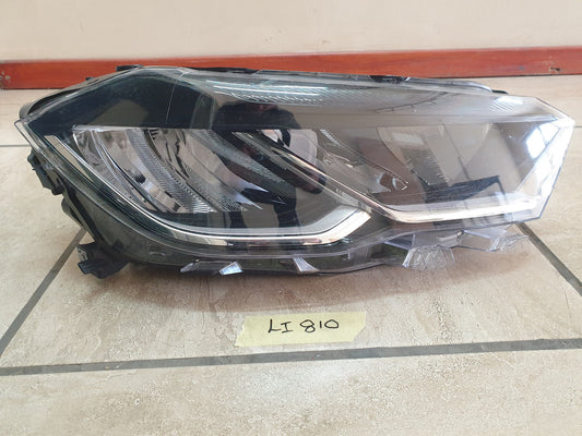 Volkswagen Polo Right Headlight