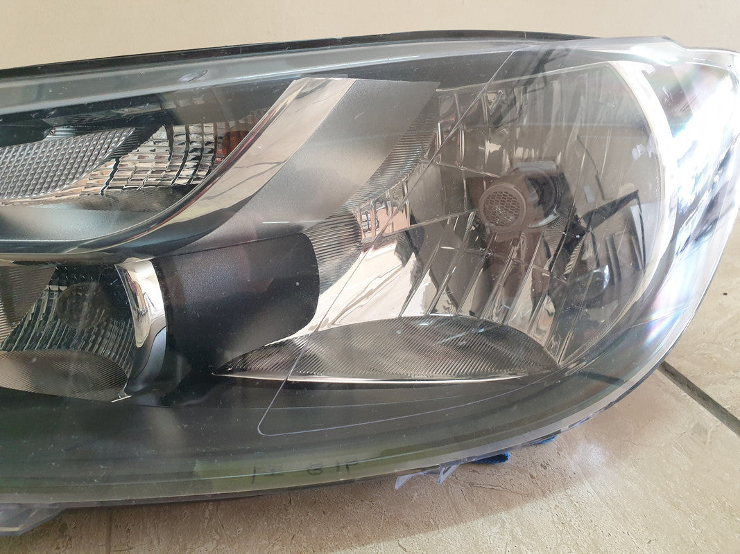 Volkswagen Caddy Left Headlight