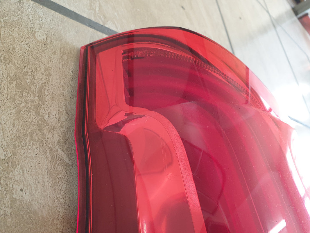 Mercedes-Benz V-Class W447 Left Taillight