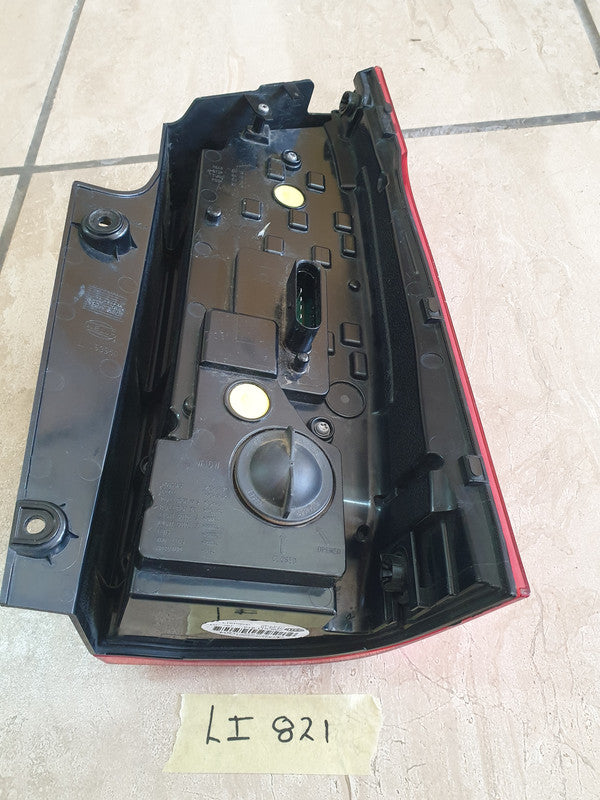 Mercedes-Benz V-Class W447 Left Taillight