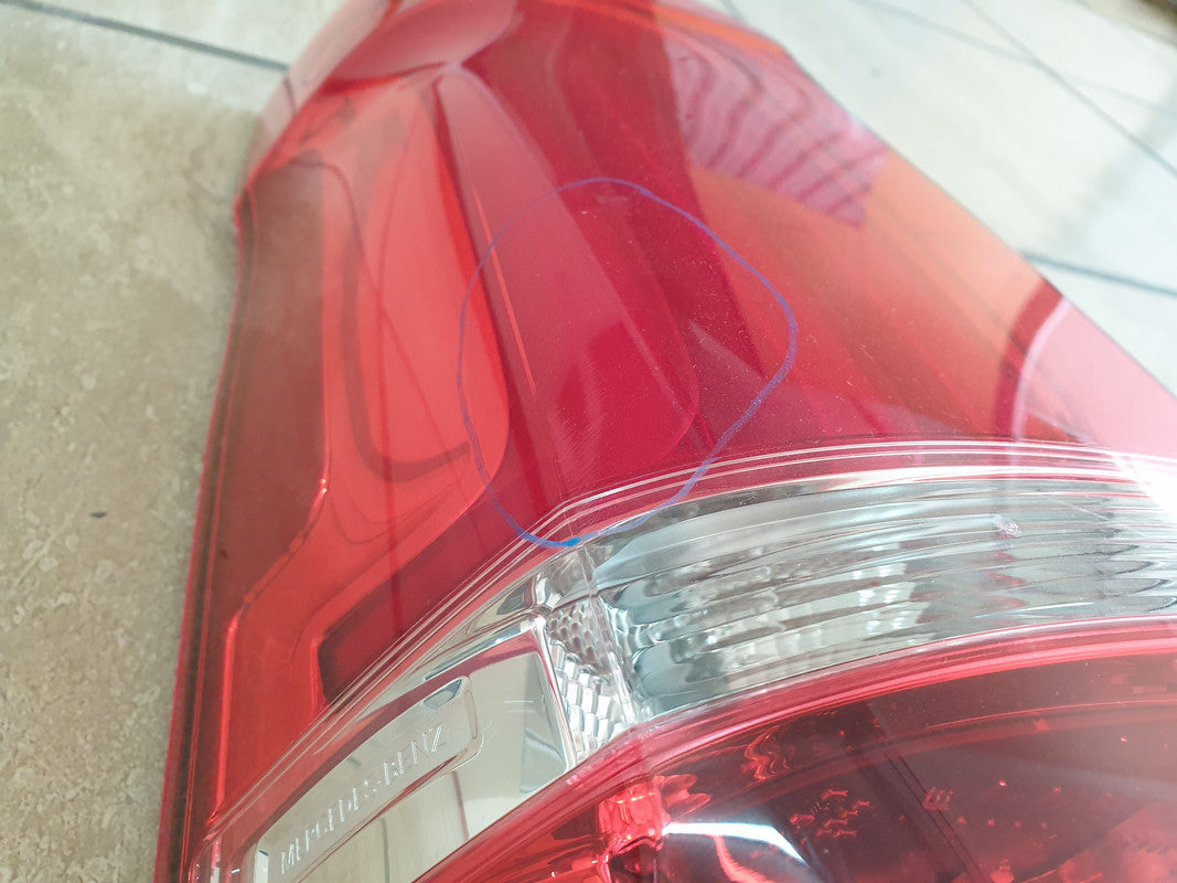 Mercedes-Benz V-Class W447 Left Taillight