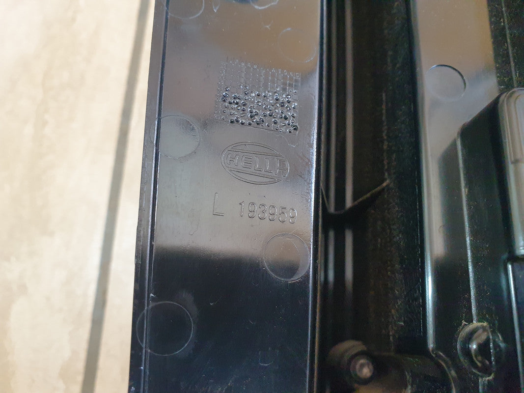 Mercedes-Benz V-Class W447 Left Taillight