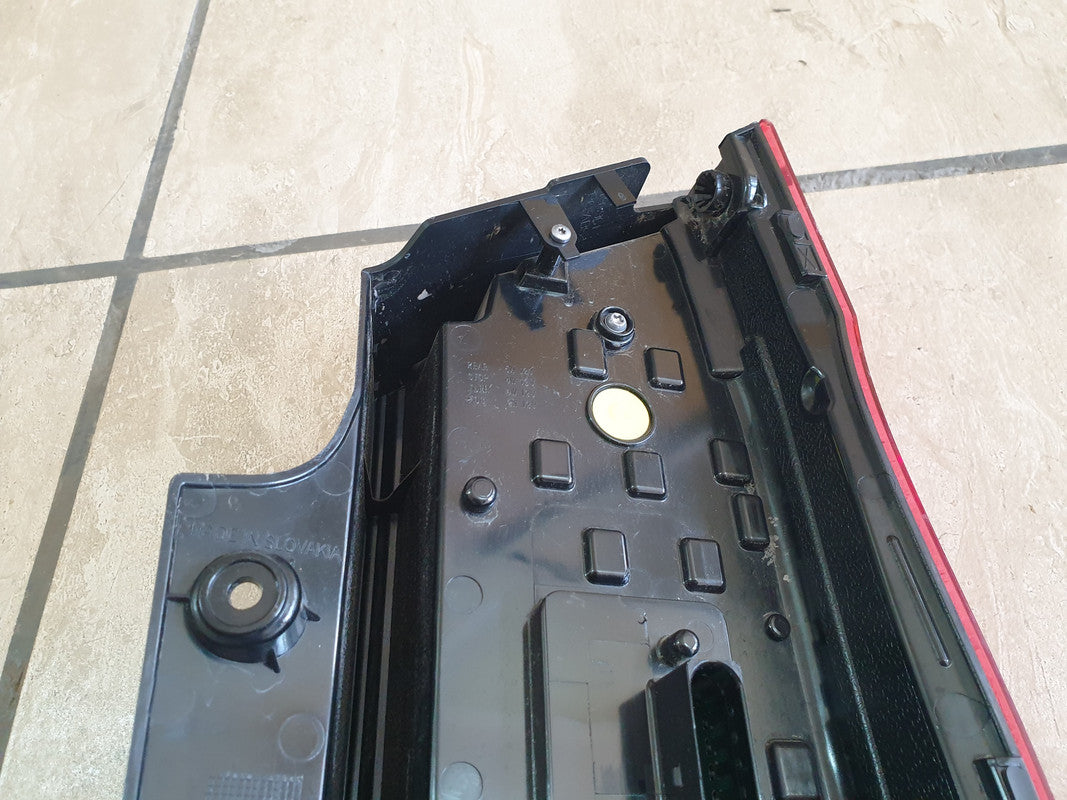 Mercedes-Benz V-Class W447 Left Taillight