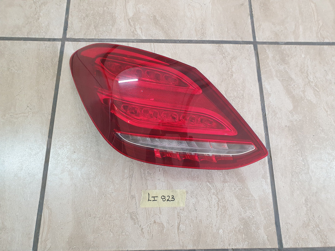 Mercedes-Benz C-Class W205 Left Taillight - Lens loose/broken at bottom right corner