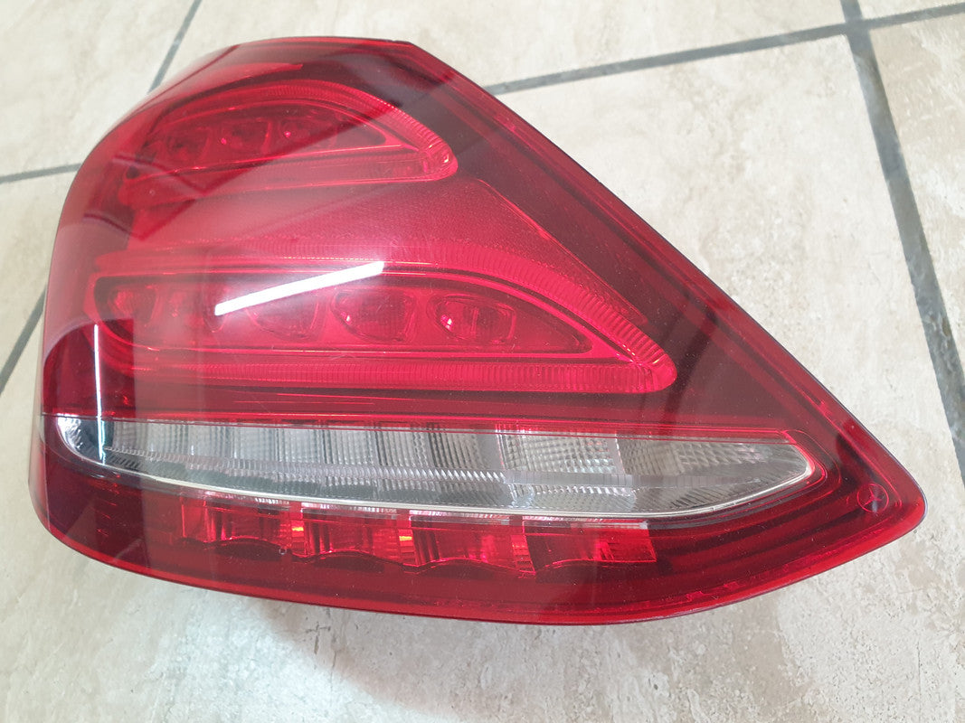Mercedes-Benz C-Class W205 Left Taillight - Lens loose/broken at bottom right corner