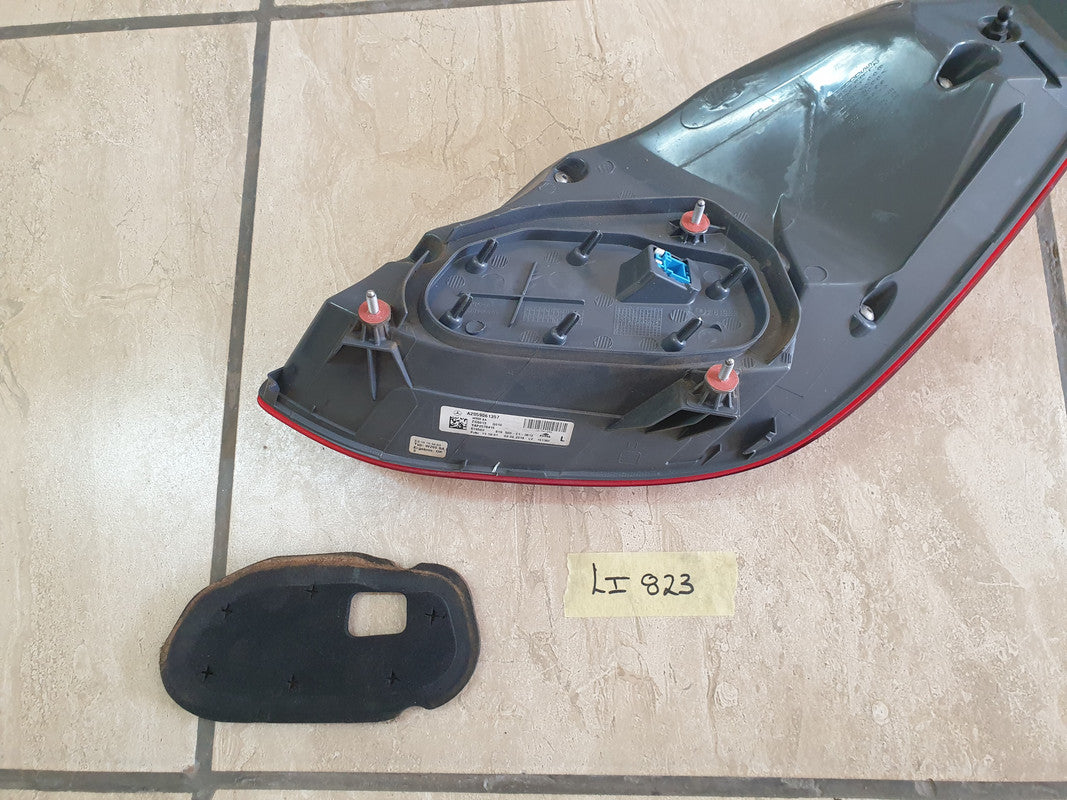 Mercedes-Benz C-Class W205 Left Taillight - Lens loose/broken at bottom right corner