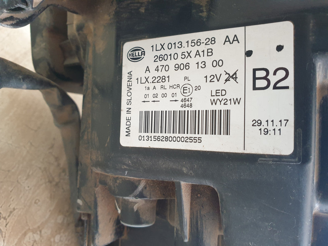 Mercedes-Benz X-Class W470 Right Headlight NO ECU