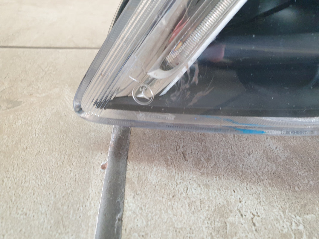 Mercedes-Benz V-Class W447 Left Headlight