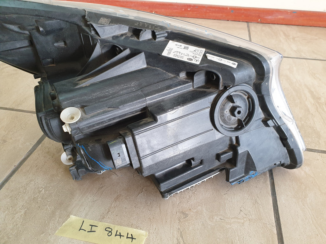 Mercedes-Benz V-Class W447 Left Headlight