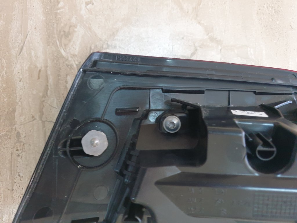 Mercedes-Benz GLE Coupe C292 Left Inner Taillight