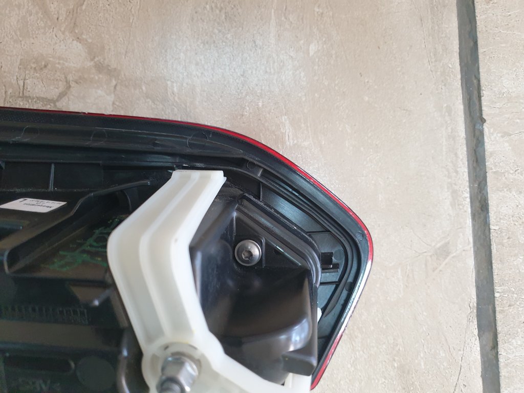 Mercedes-Benz GLE Coupe C292 Left Inner Taillight