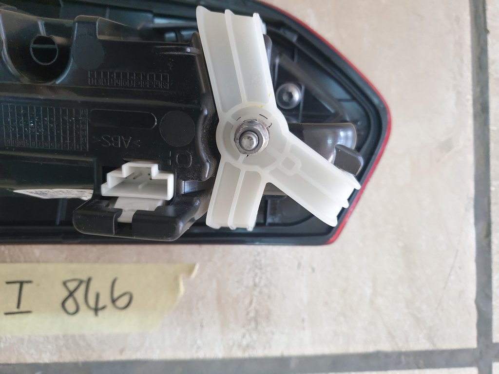 Mercedes-Benz GLE Coupe C292 Left Inner Taillight