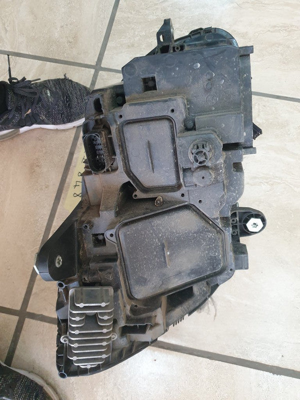 Mercedes-Benz C-Class W205 Left Headlight