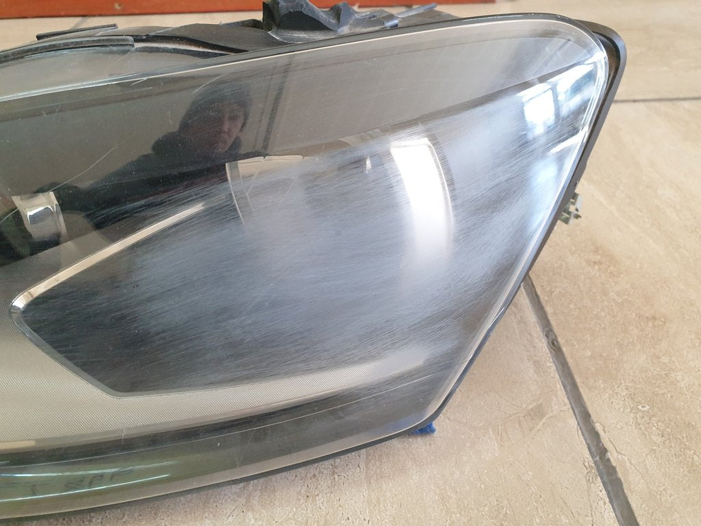 Volkswagen Polo Left Headlight
