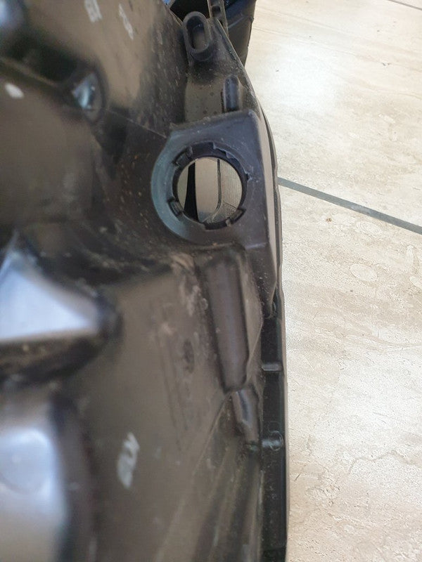 Volkswagen Polo Left Headlight