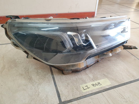 Toyota Hilux Right Headlight