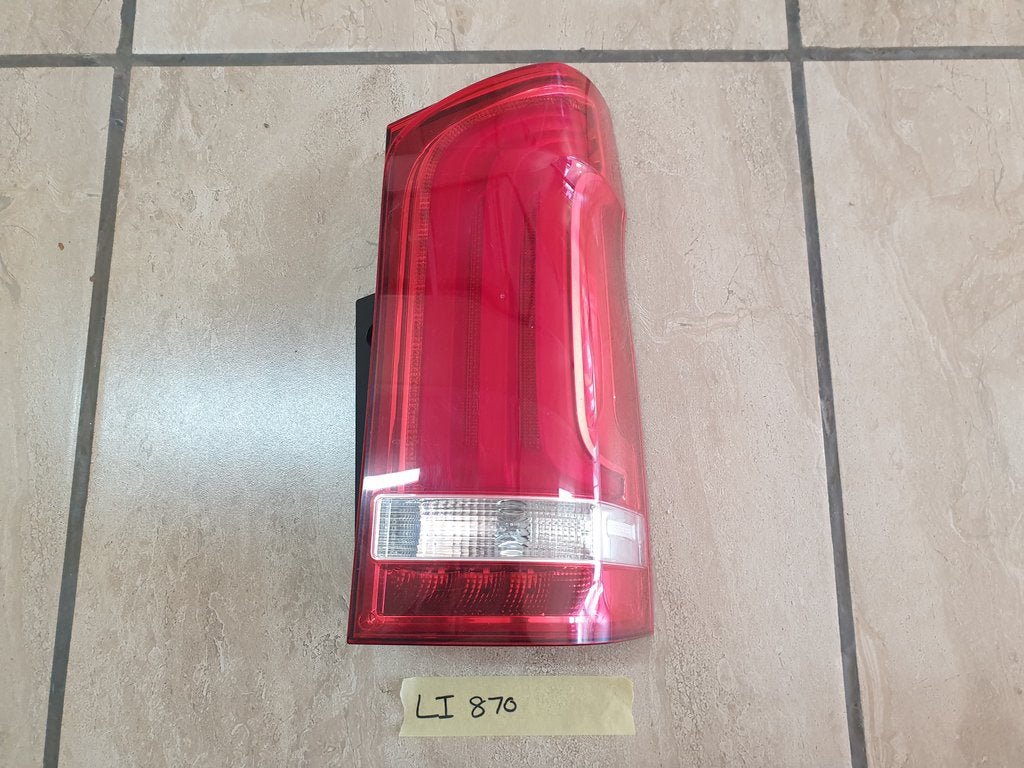 Mercedes-Benz V-Class W447 Right Taillight