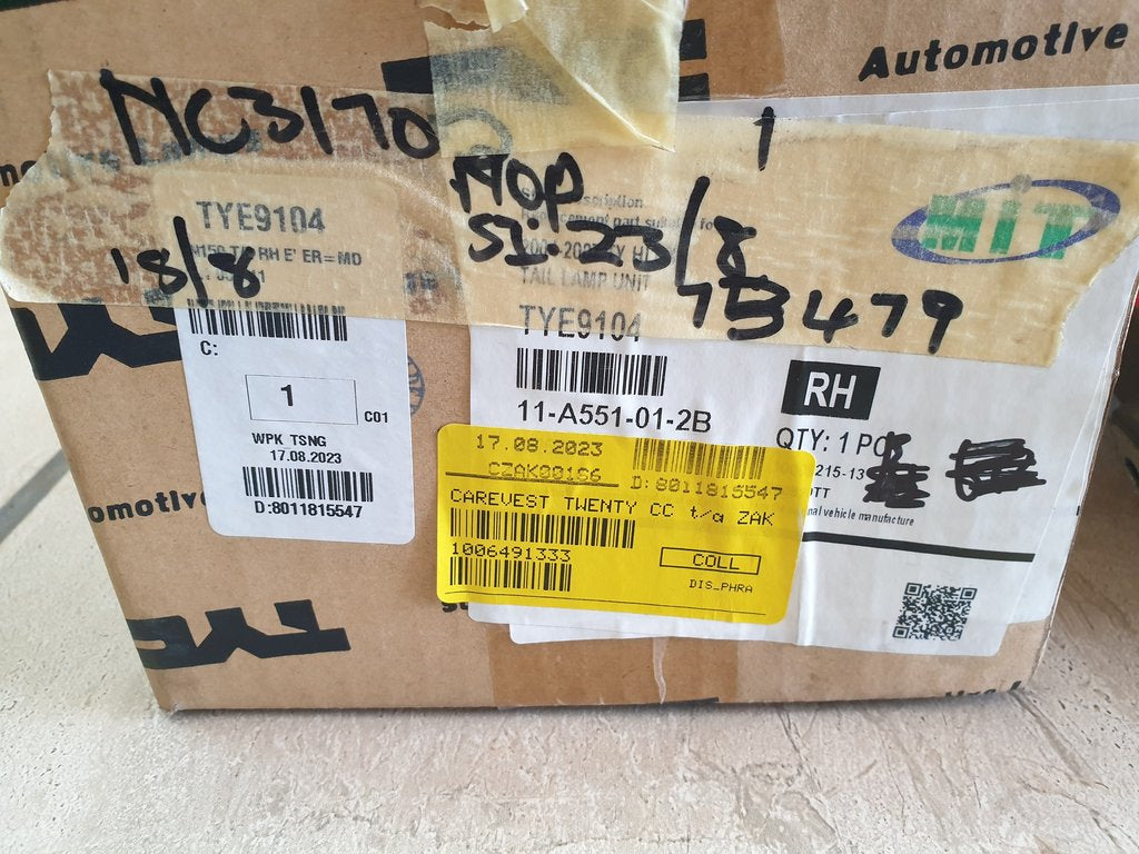 Toyota Hilux D4D Right Taillight