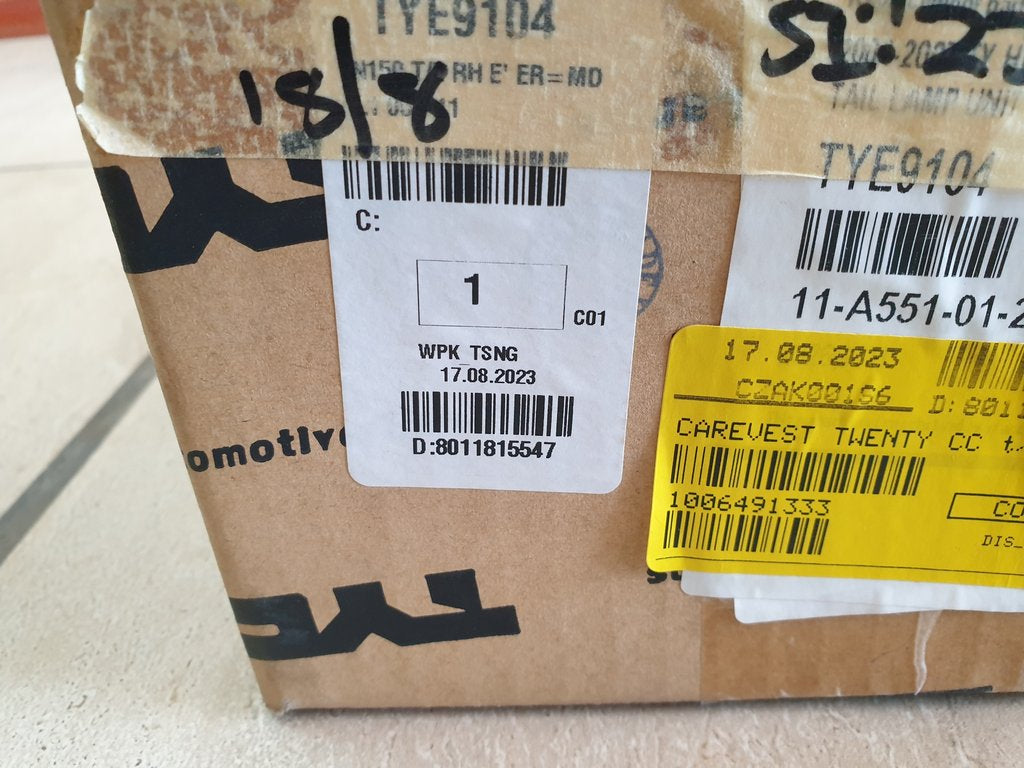 Toyota Hilux D4D Right Taillight