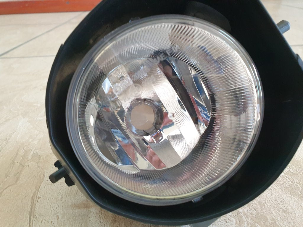 Isuzu Aftermarket D Max Right Fog Light
