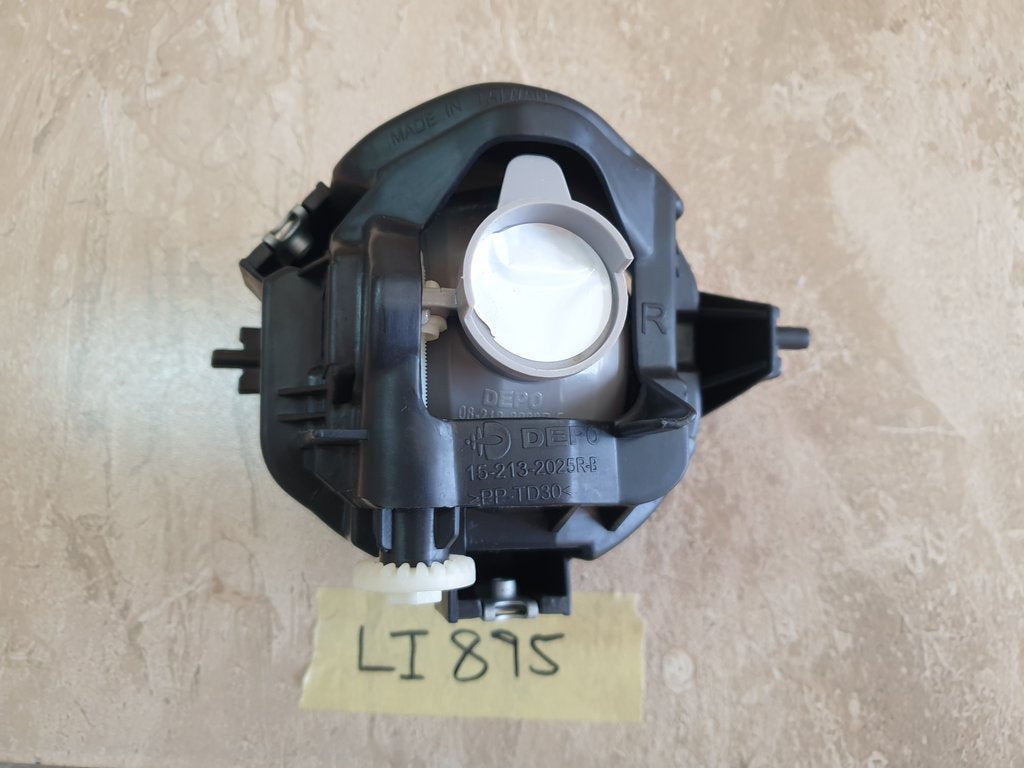 Isuzu Aftermarket D Max Right Fog Light