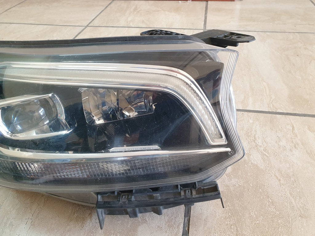 Mercedes-Benz X-Class W470, 2019 Right Headlight