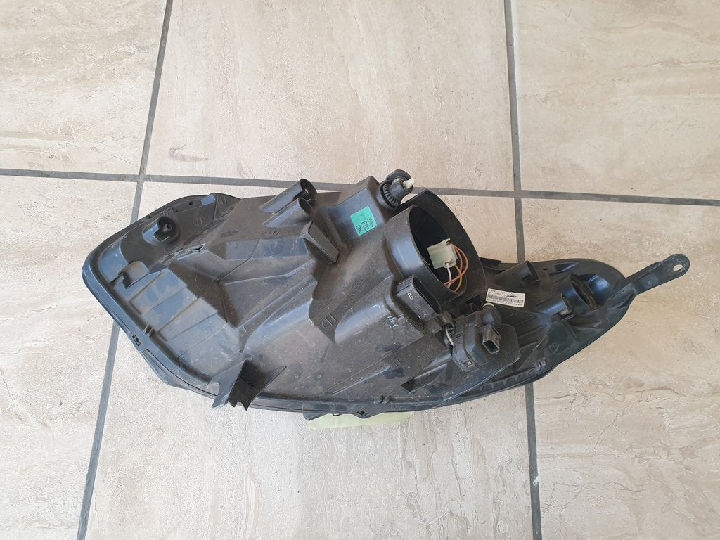 Ford Ecosport ii Right Headlight