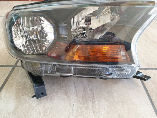 Ford Ranger T6 T7 Right Headlight