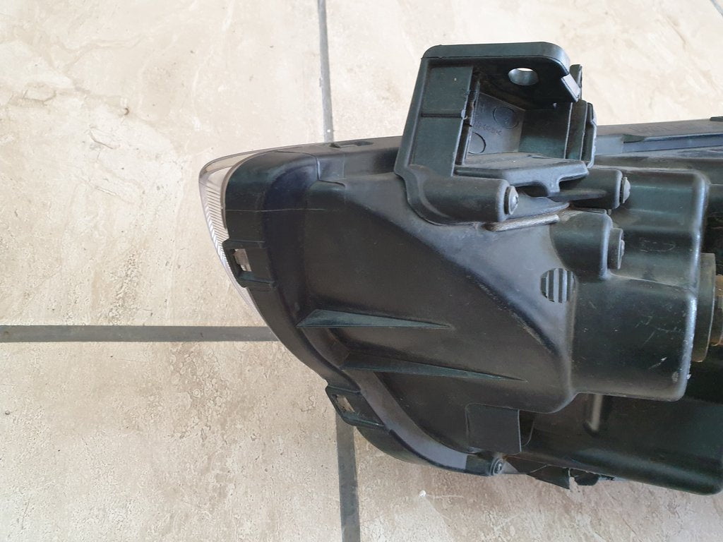 Hyundai Accent Right Headlight