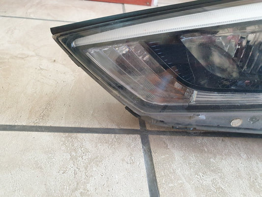 Hyundai Tucson 2016, 2017, 2018 Left Headlight