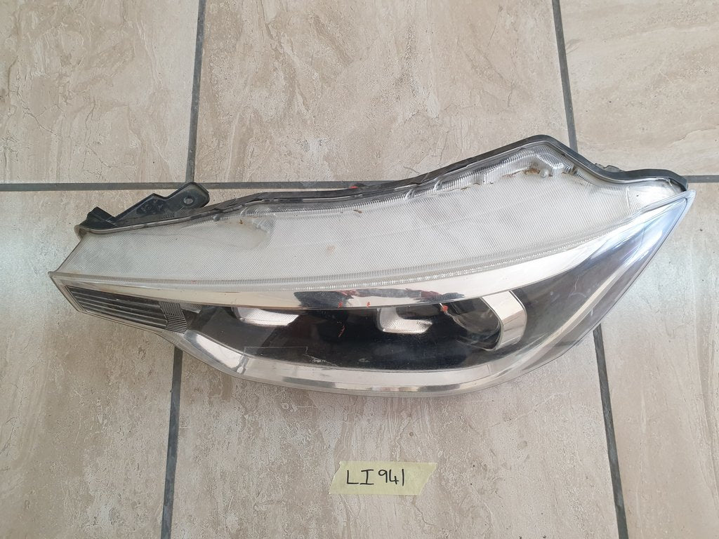 Toyota Rumion Suzuki Ertiga Left Headlight