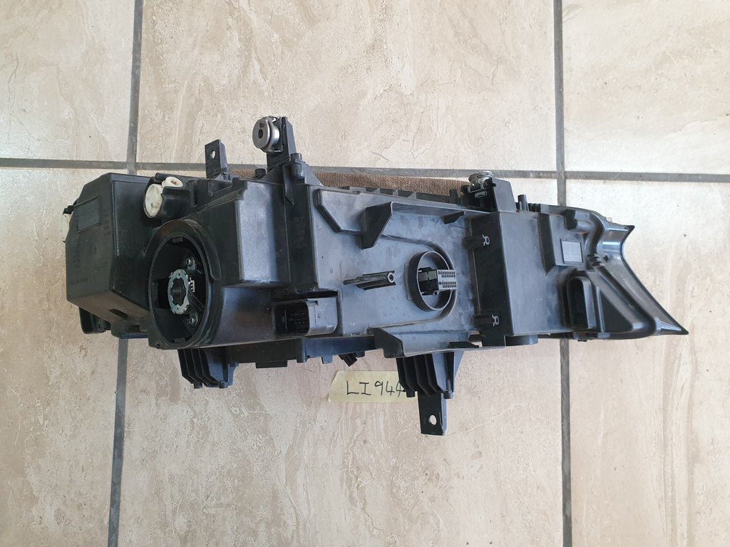 BMW i8 Left Headlight