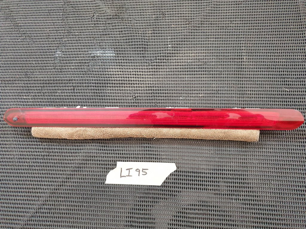 Mercedes-Benz V-Class W447 Tailgate Brake Light