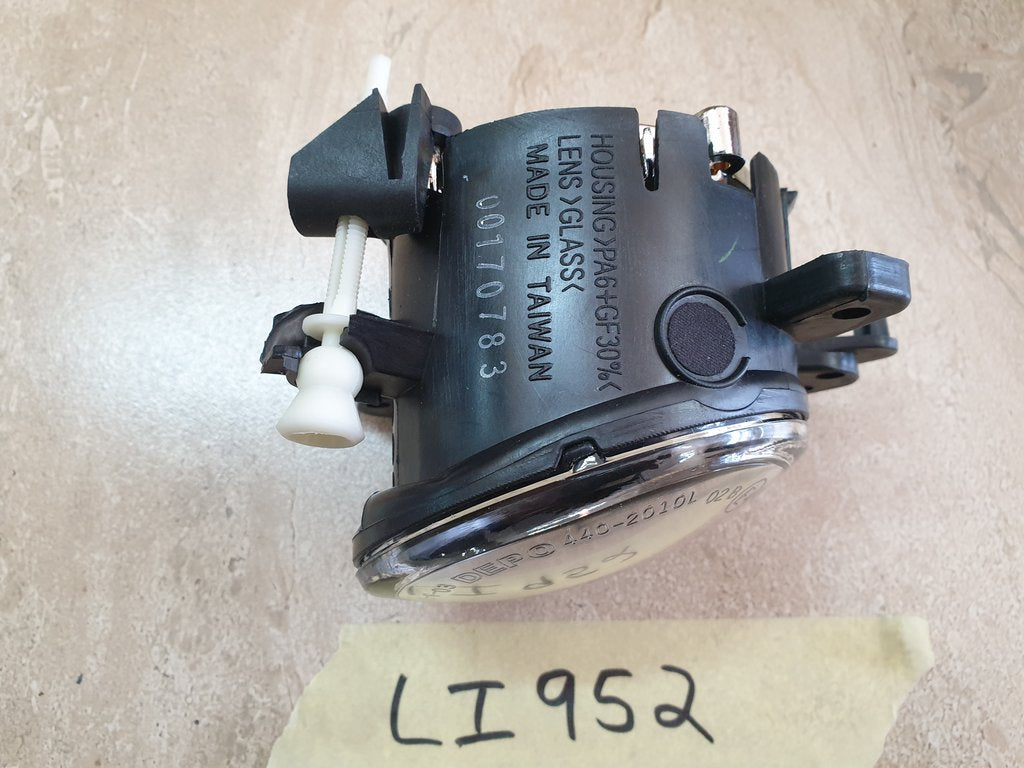 Mercedes-Benz Aftermarket C-Class W204 Left Fog Light