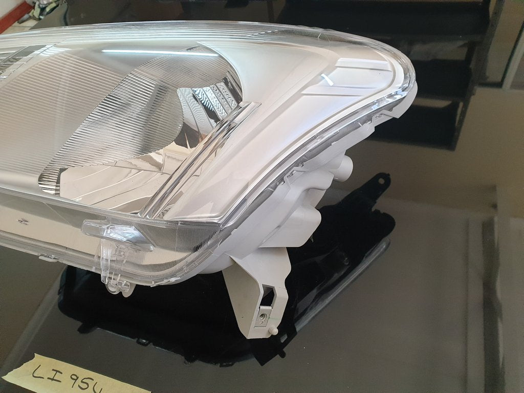Isuzu D-Max Left Headlight