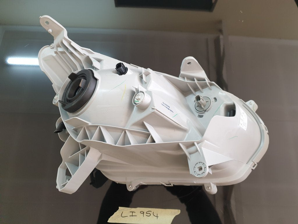 Isuzu D-Max Left Headlight