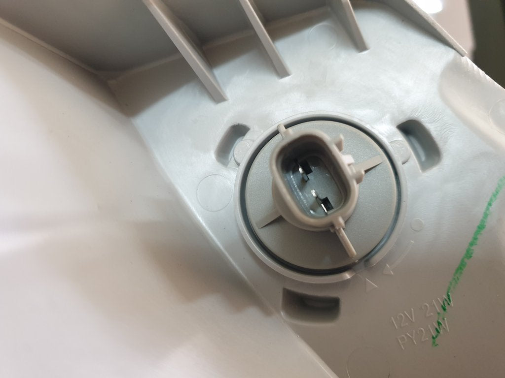 Isuzu D-Max Left Headlight