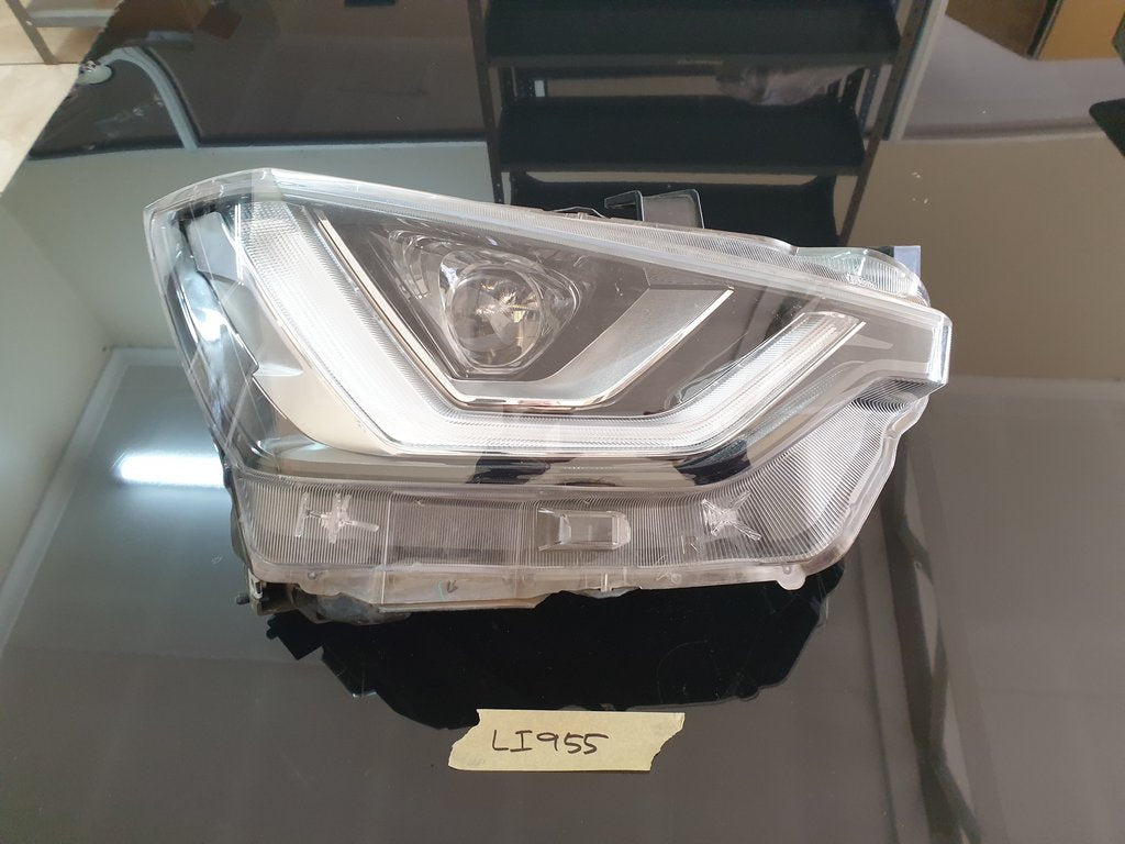 Isuzu D-Max Right Headlight