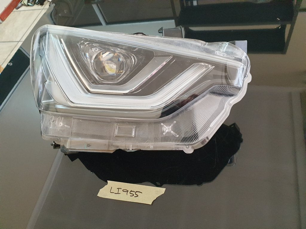 Isuzu D-Max Right Headlight