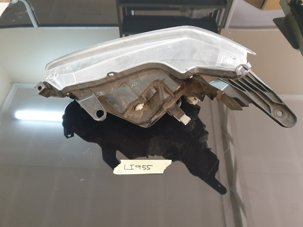 Isuzu D-Max Right Headlight