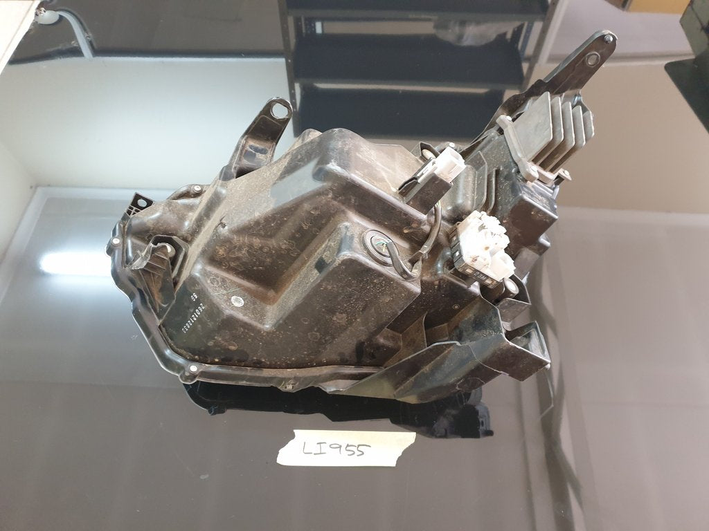 Isuzu D-Max Right Headlight