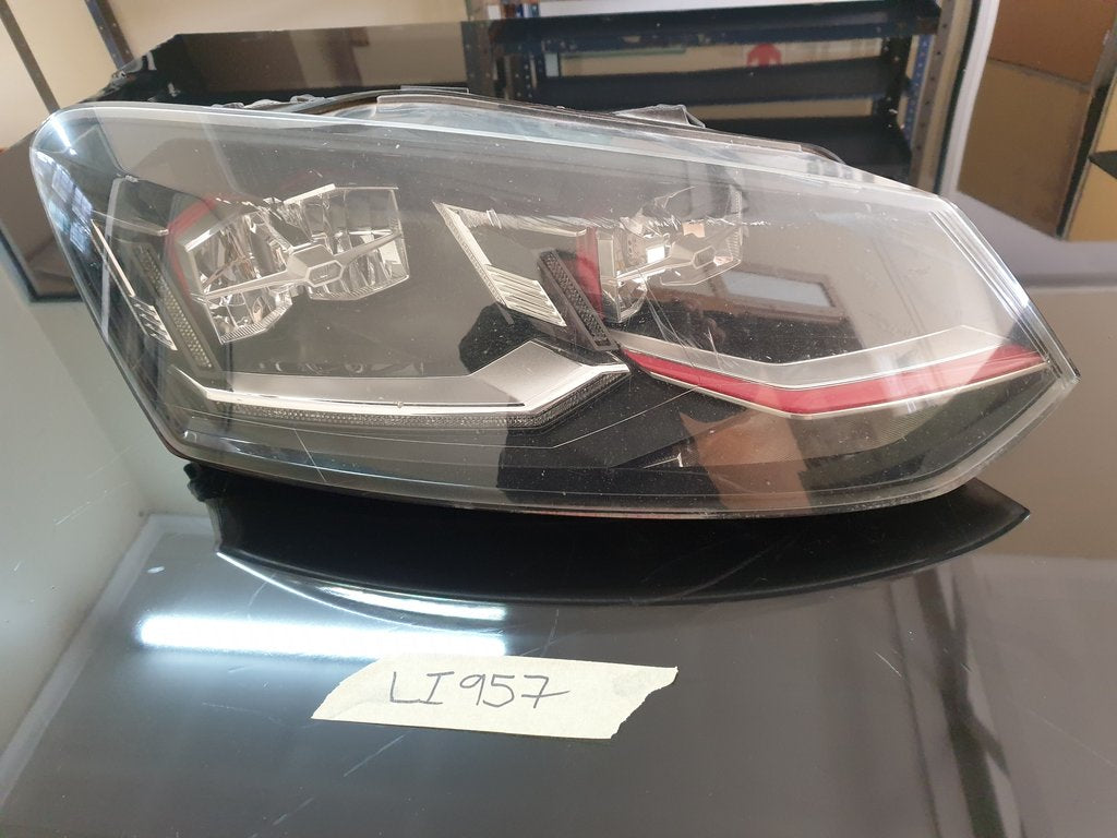 Volkswagen Polo GTI Right Headlight