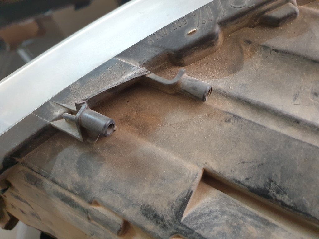 Volkswagen Polo GTI Right Headlight