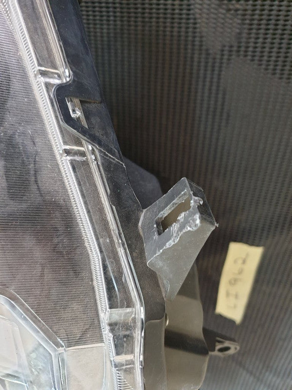 Nissan X-Trail Left Headlight