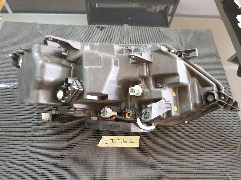 Nissan X-Trail Left Headlight